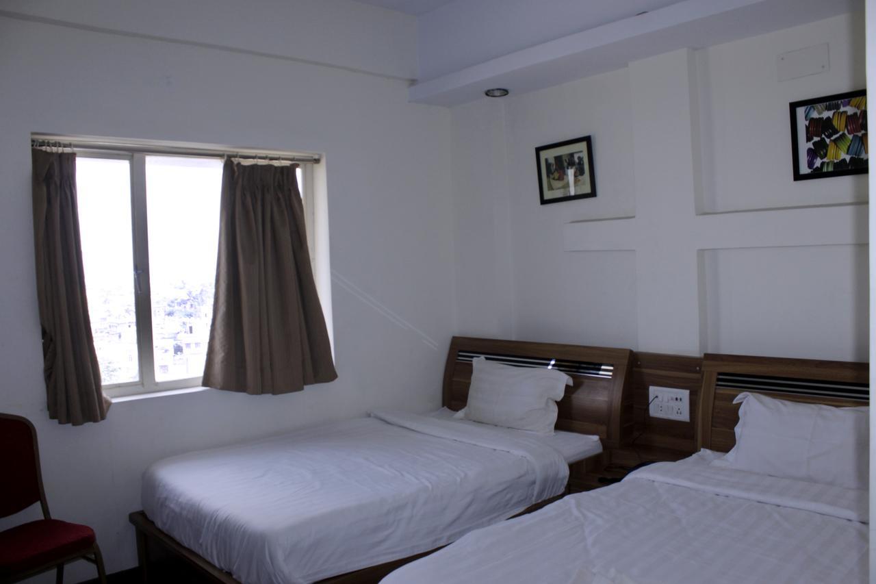 Hotel Akash Sarovar Purulia Zimmer foto